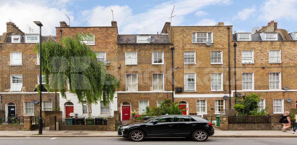 Spacious studio set in an amazing location  Crowndale Road, Camden